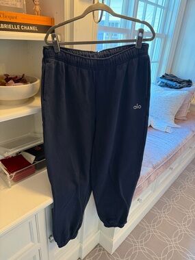 Alo Navy Logo Sweatpants